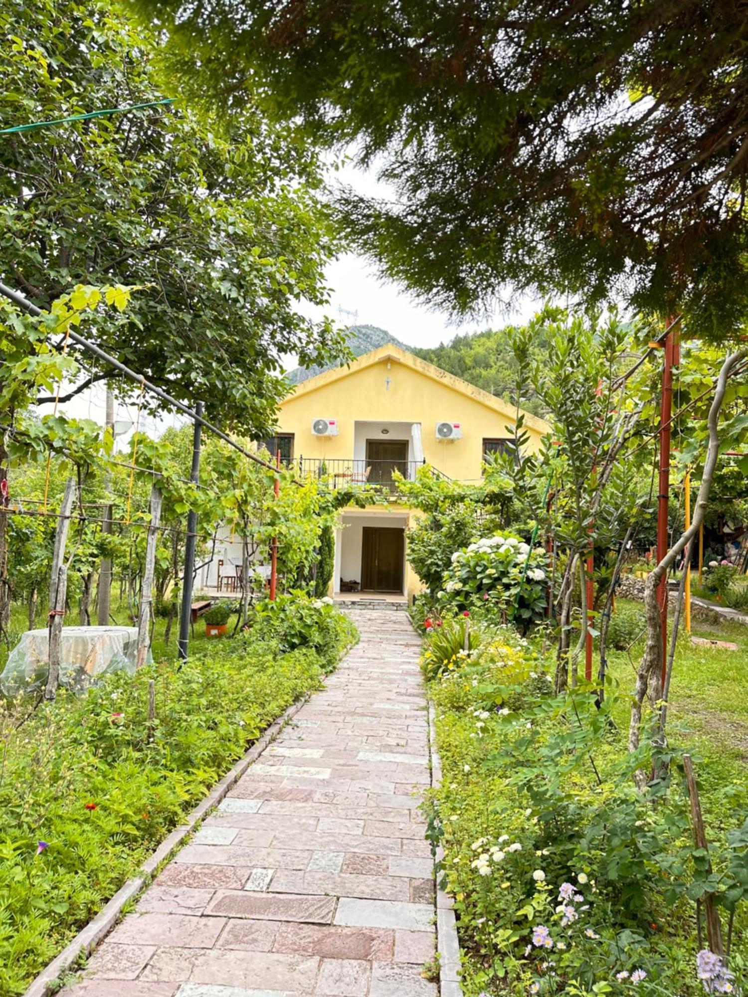 Lakeview Escape Koman Exterior photo